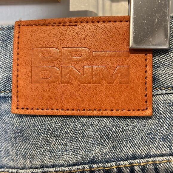 Princess Polly High Rise Raw Hem Light Wash Jeans Size 4 - Picture 9 of 14